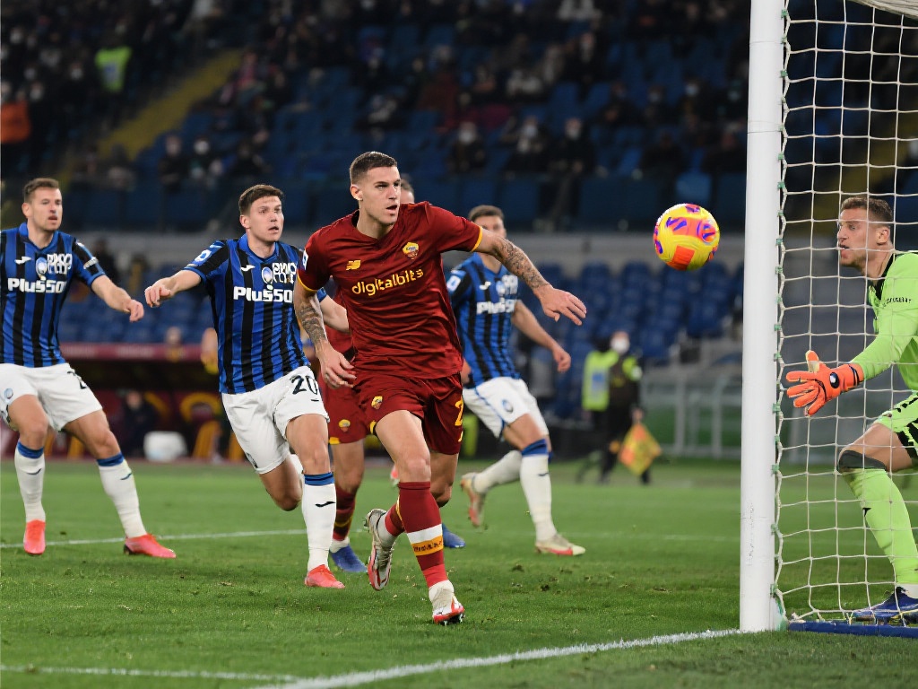 新月主帅谈球星个性差异 C罗专注于比赛内马尔则更热爱生活