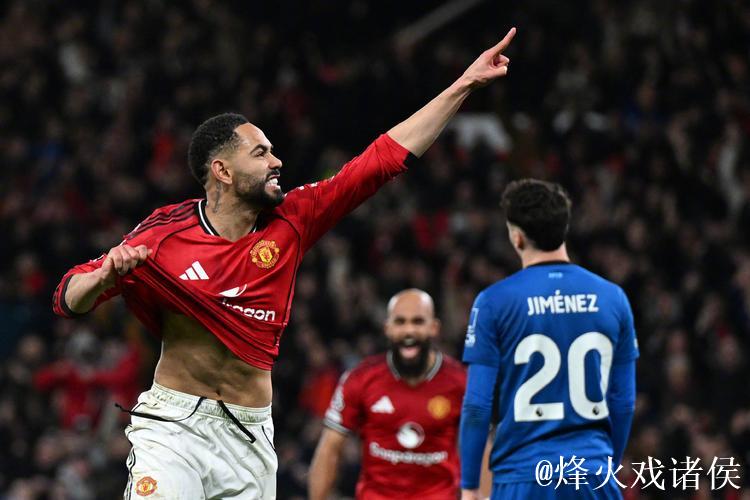 三后卫开场四后卫收局，阿莫林都变了而曼联还是一言难尽